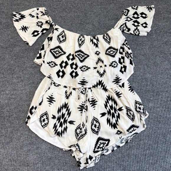 Sage Pants - Sage Off Shoulder Romper Tribal Print Black White Boho Women's Large